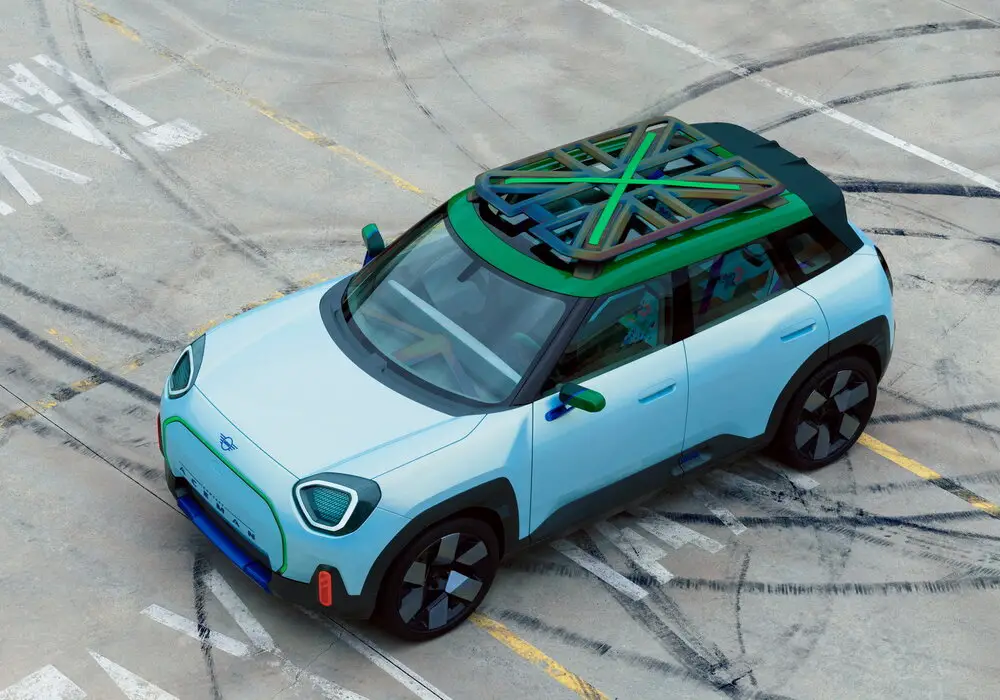 sda New Electric Hatchback: Mini Concept Aceman